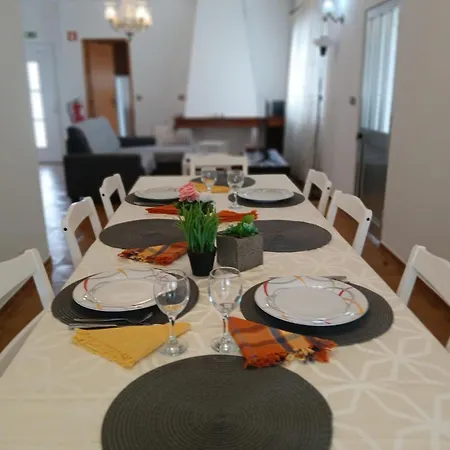 Moradia Maria Do Ceu * Vieira de Leiria